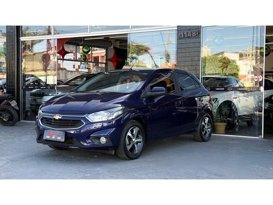 CHEVROLET ONIX 1.4 MPFI LTZ 8V FLEX 4P AUTOMÁTICO CHEVROLET ONIX 1.4 MPFI LTZ 8V FLEX 4P AUTOMÁTICO
